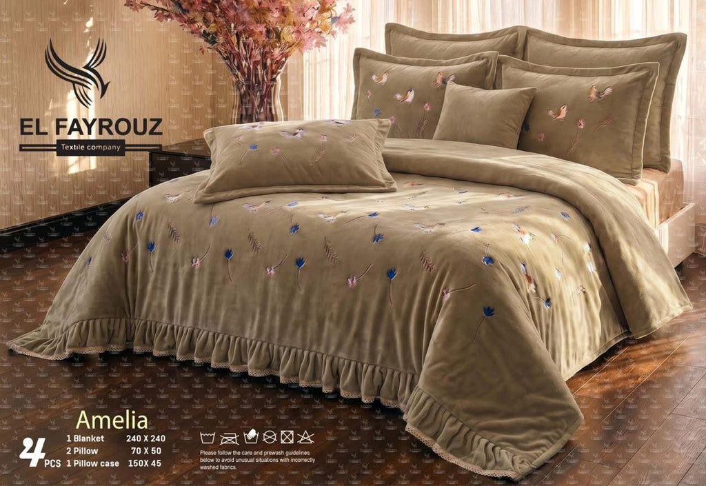 دفايا 4 قطع مطرزه بكورنيش - CENTER ELGENDY