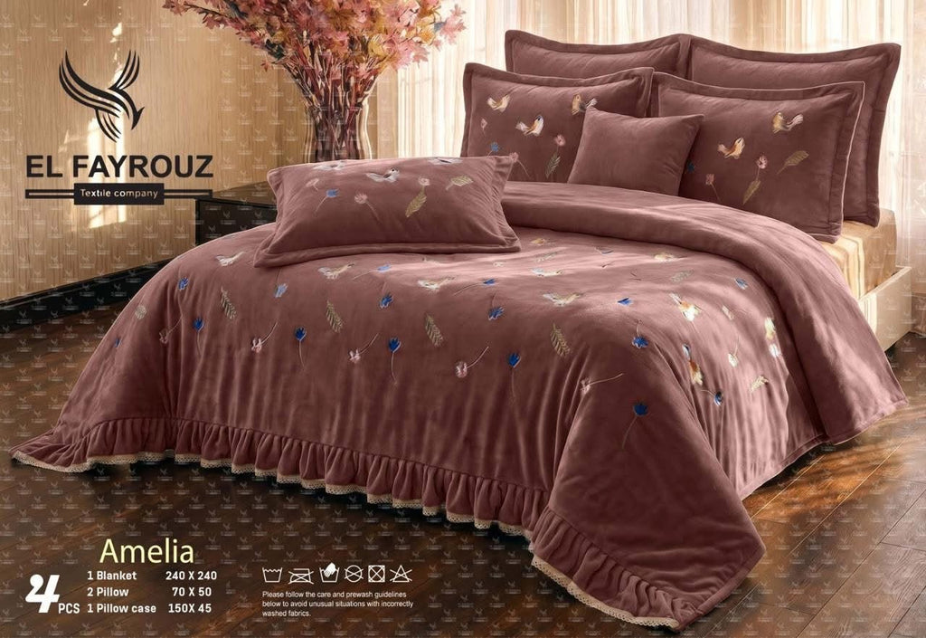 دفايا 4 قطع مطرزه بكورنيش - CENTER ELGENDY